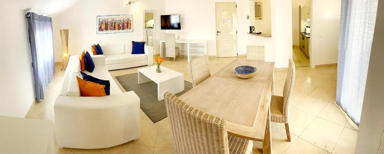 Branco Suites - Rooms & Holiday Apartments Santa Maria