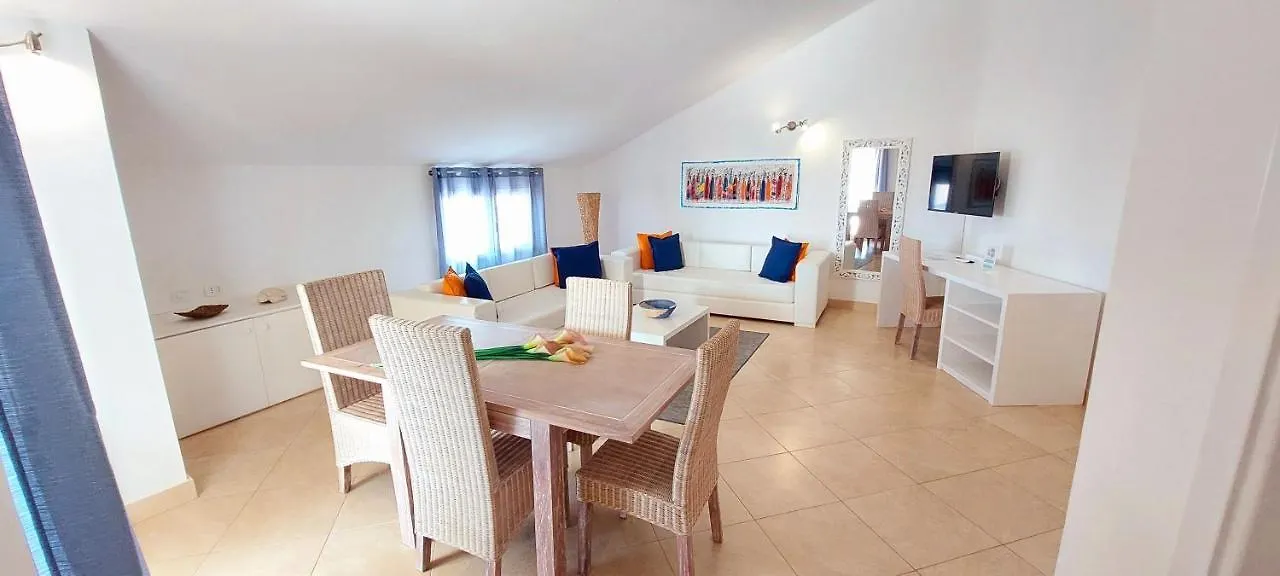 Branco Suites - Rooms & Holiday Apartments Santa Maria